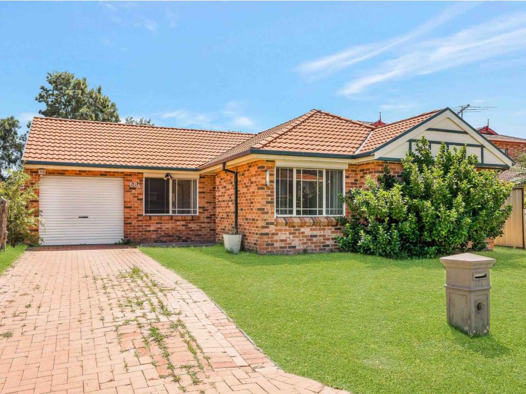 68a Swan Cct, Green Valley, NSW 2168