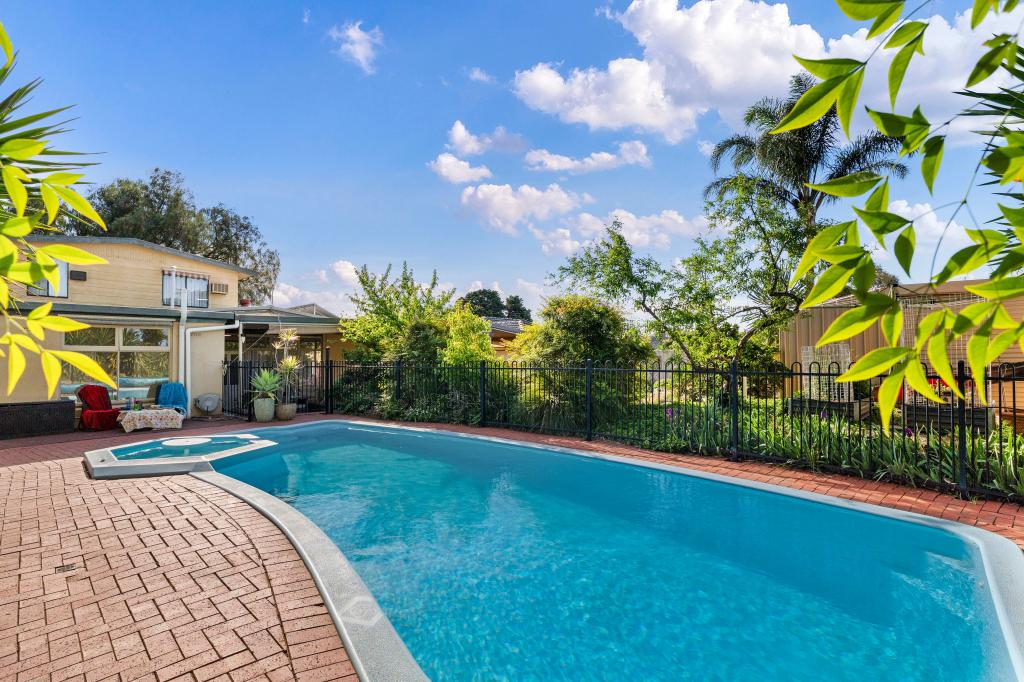 15 Kennington Rd, Hope Valley, SA 5090