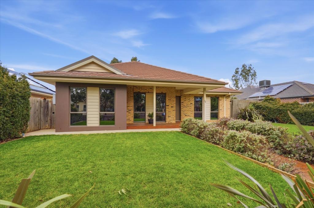 44 WALHALLA DR, EYNESBURY, VIC 3338