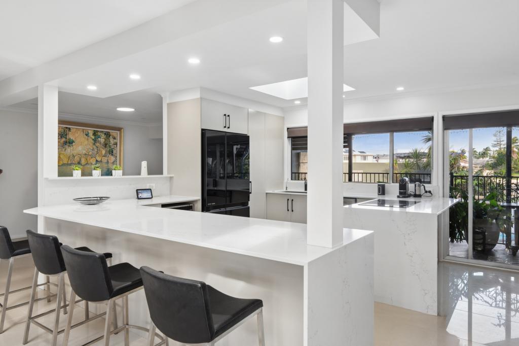 11 Fiesta Ave, Surfers Paradise, QLD 4217