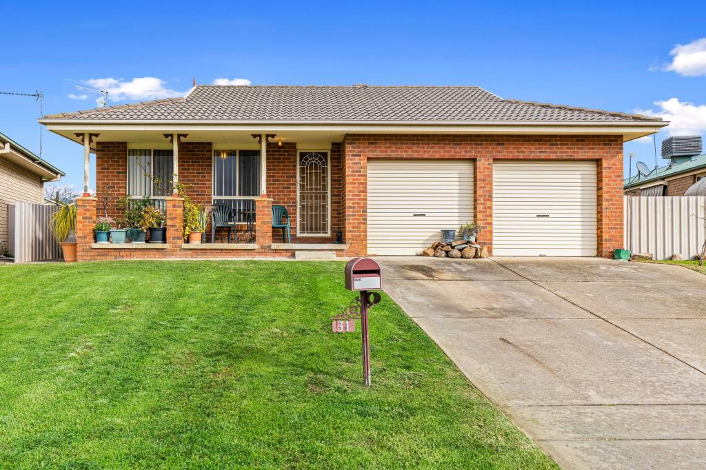 31 Nunkeri St, Glenfield Park, NSW 2650