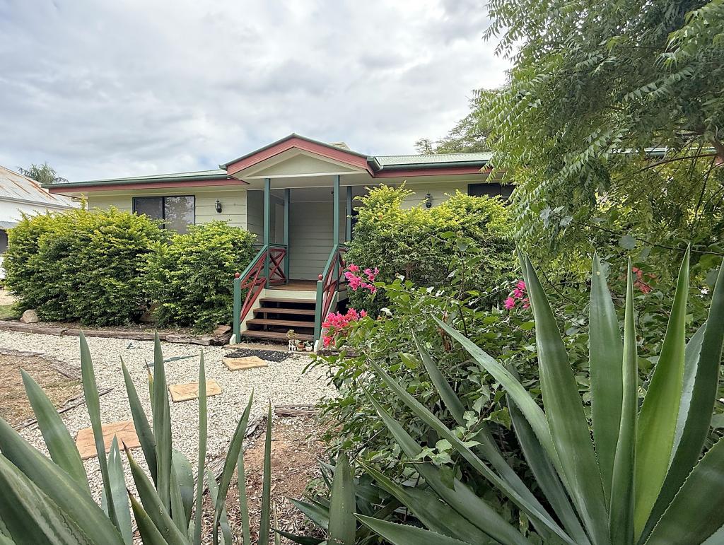 153 Crane St, Longreach, QLD 4730