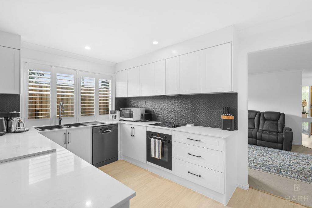 21 Scandia St, Kenmore, QLD 4069
