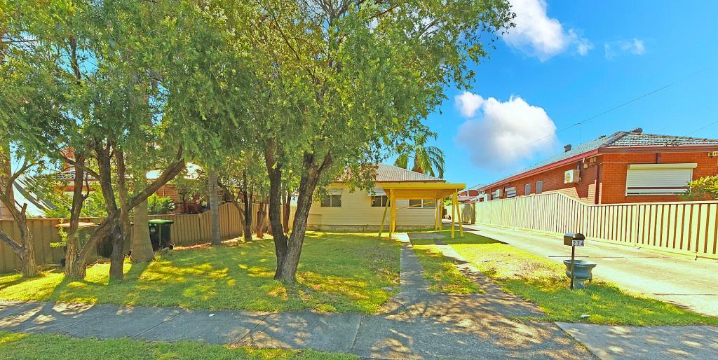 274 Humphries Rd, Mount Pritchard, NSW 2170