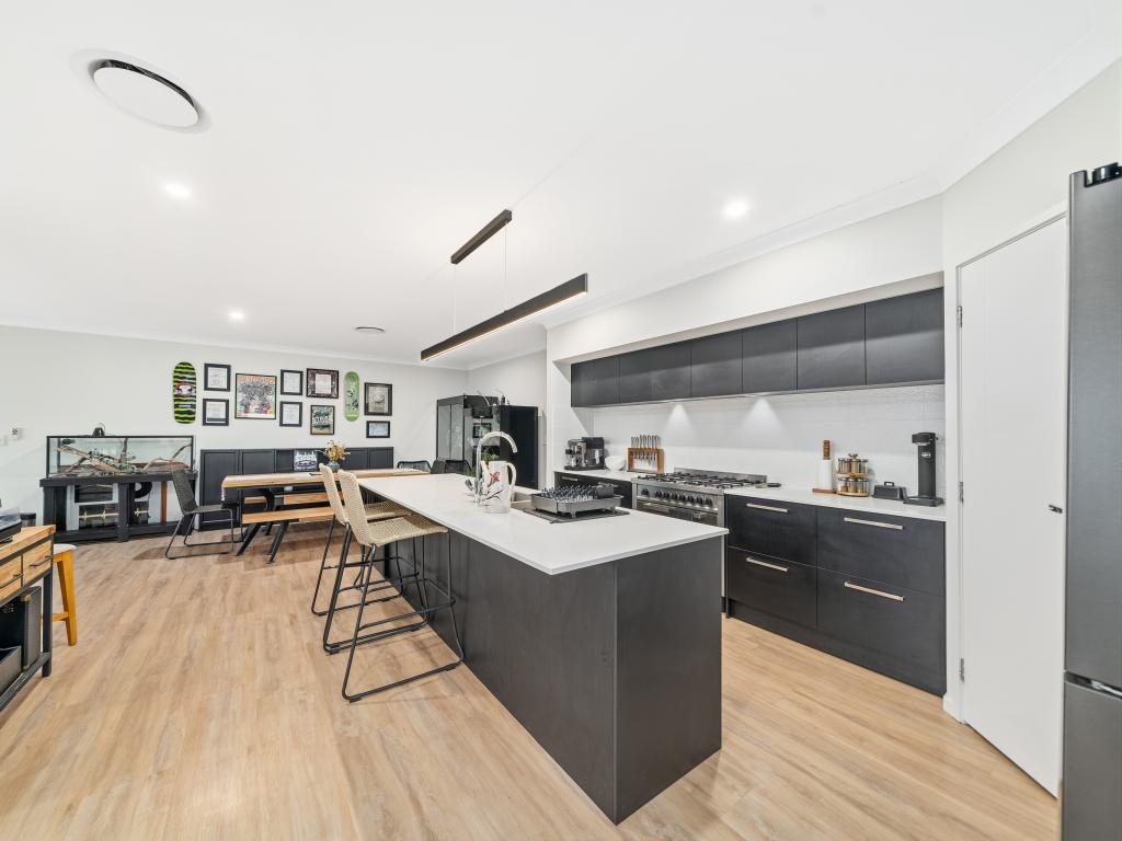 10 Bush Tucker Dr, Narangba, QLD 4504