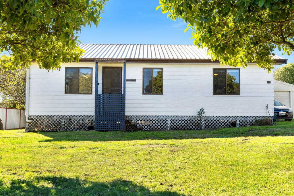 14 Stuart St, Beaufort, VIC 3373