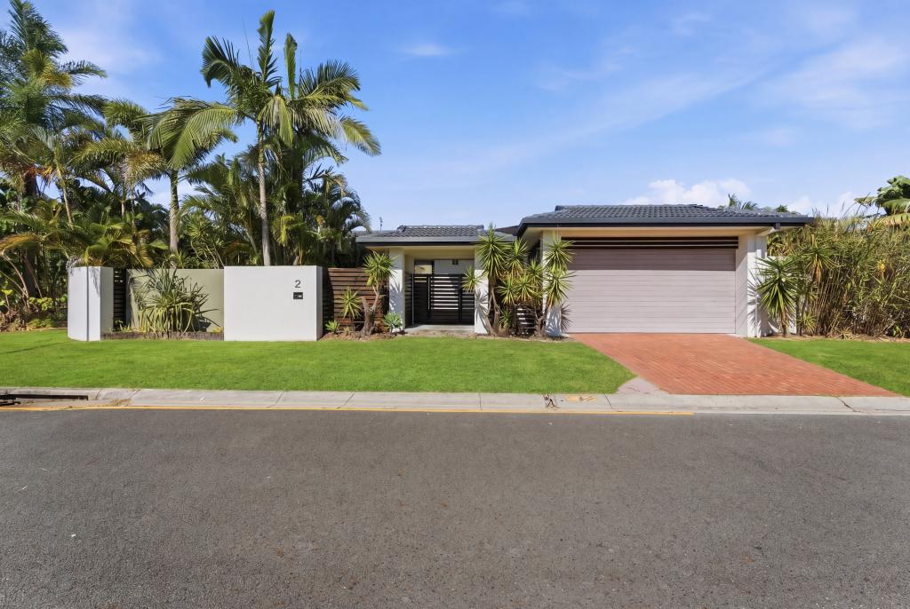 2 Southerly St, Mermaid Waters, QLD 4218