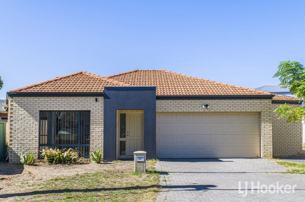 5a Banksia Cir, Thornlie, WA 6108