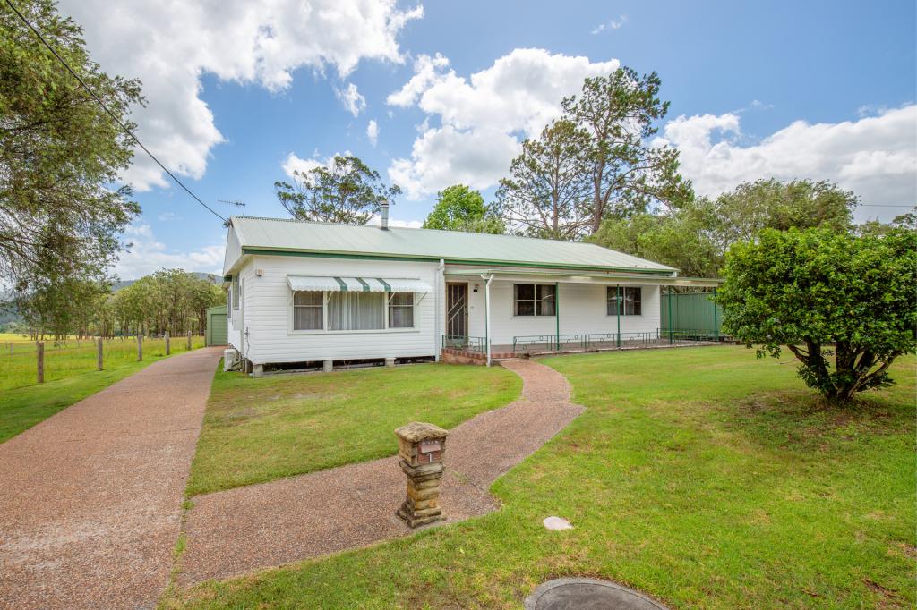 1a Cowper St, Stroud, NSW 2425