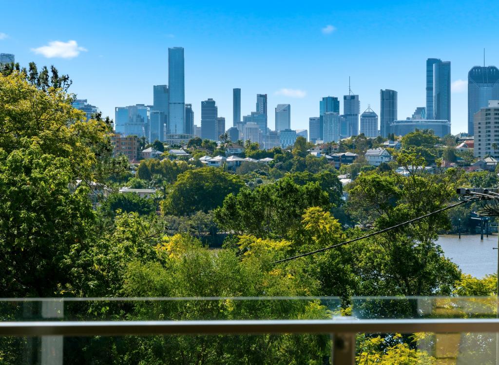 15/36 JERDANEFIELD RD, ST LUCIA, QLD 4067