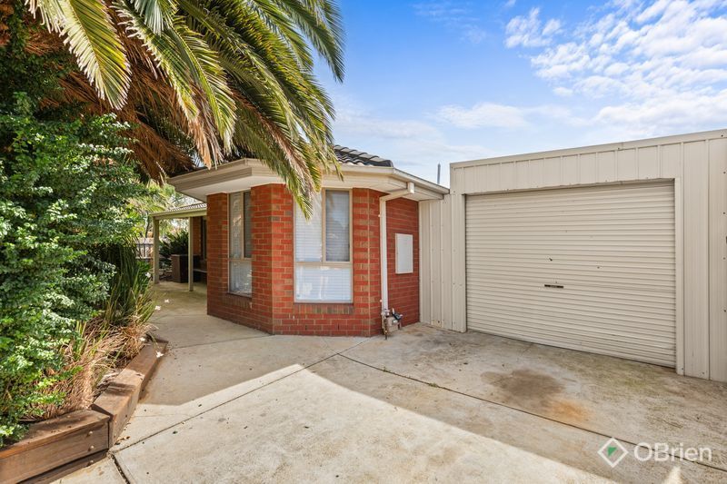 18 Flemington Cres, Werribee, VIC 3030
