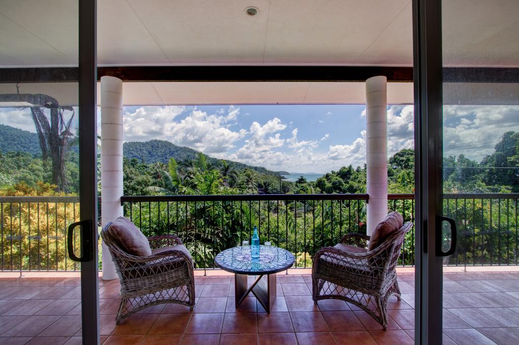 105 Alexander Dr, Mission Beach, QLD 4852