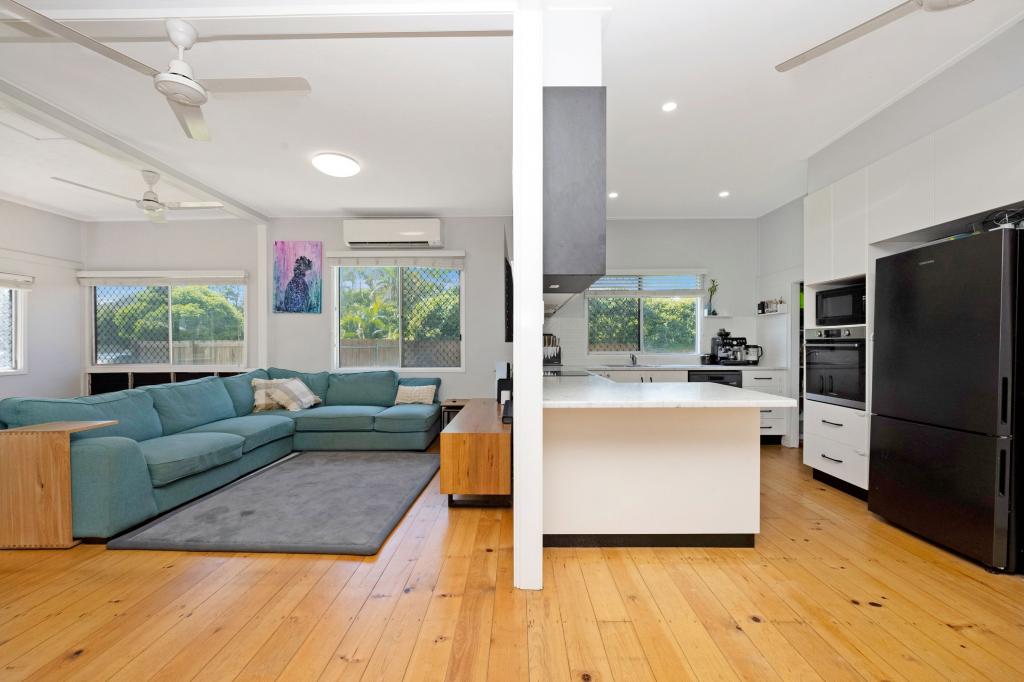 8 GOWRIE ST, MUNDINGBURRA, QLD 4812