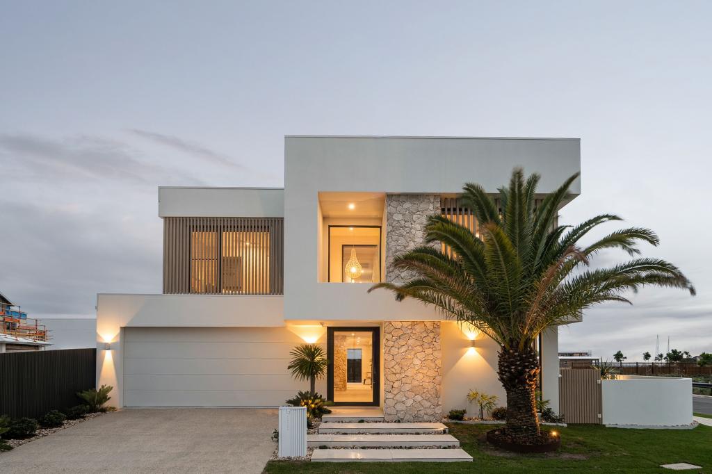 13 Portsea Cres, Newport, QLD 4020