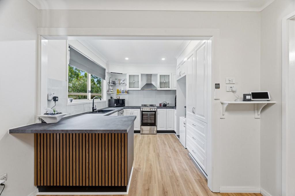 127 Richmond Rd, Cambridge Park, NSW 2747