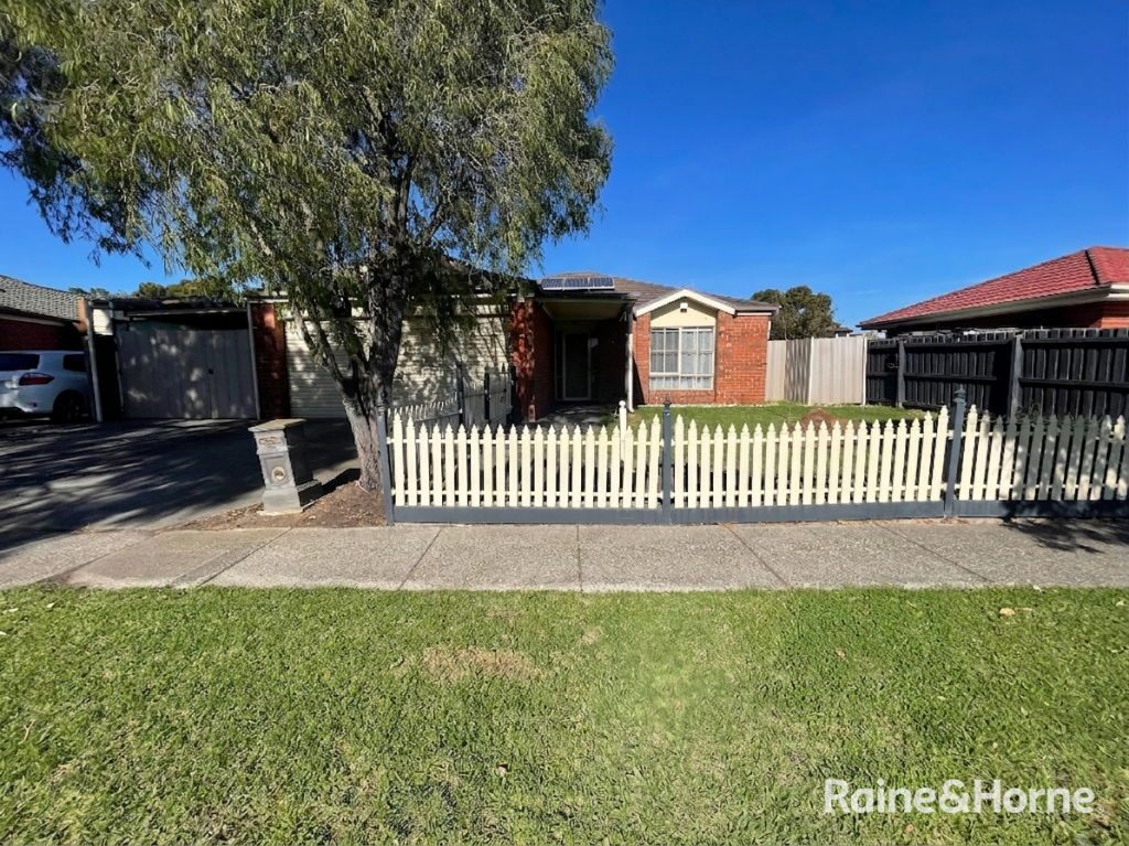 25 Mcconnell Cres, Roxburgh Park, VIC 3064