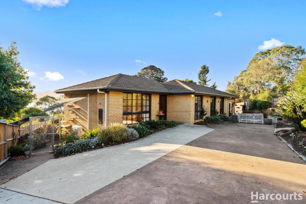 3 BAYSIDE DR, LAUDERDALE, TAS 7021