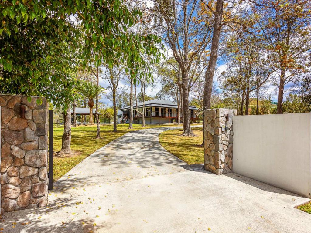 11 Worongary Rd, Tallai, QLD 4213