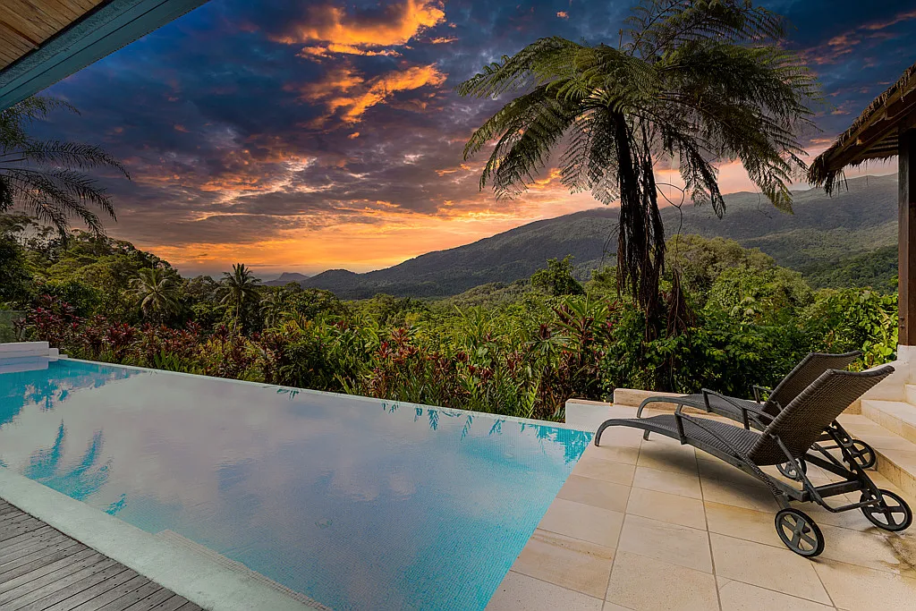 52 Kingfisher Lane, Whyanbeel, QLD 4873