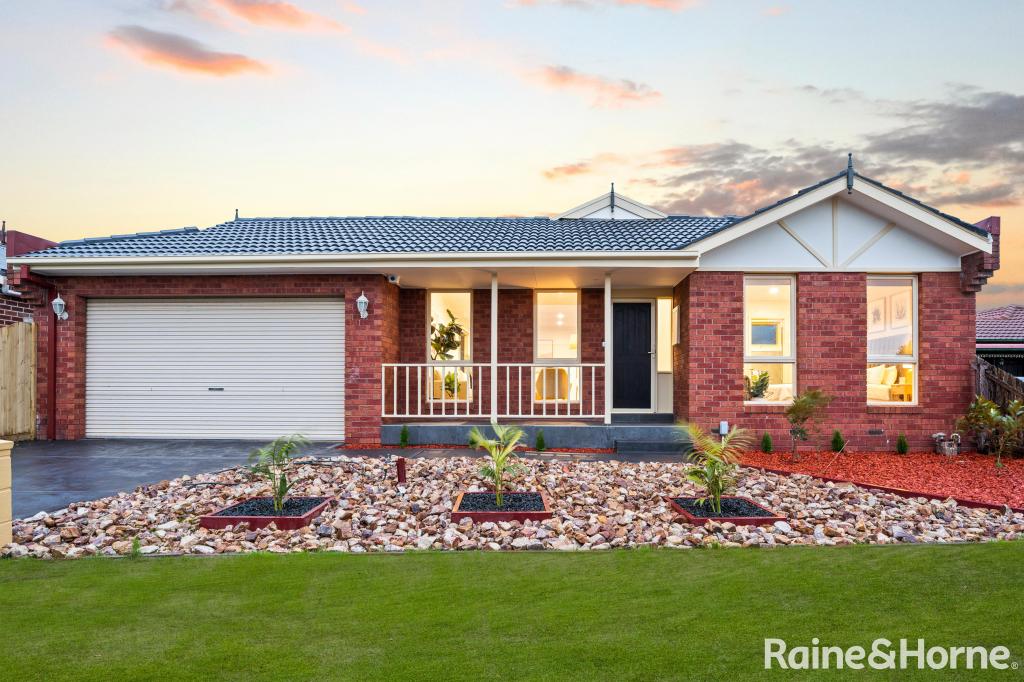16 MAGRA PL, ROXBURGH PARK, VIC 3064