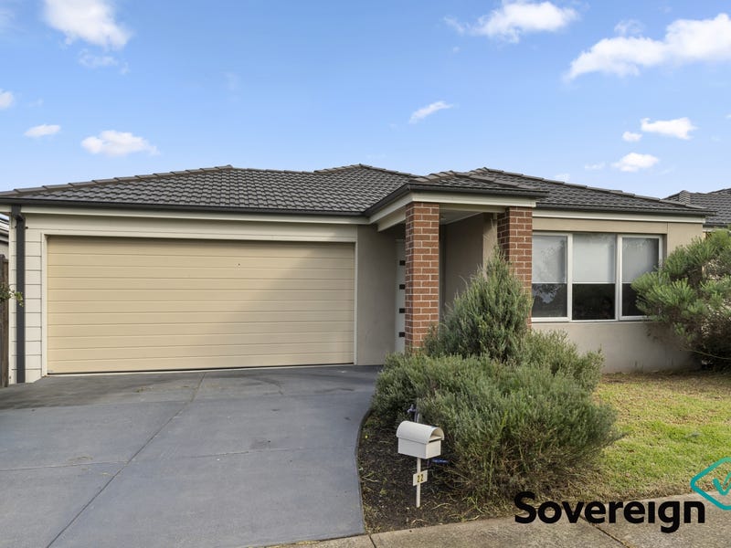 22 Bales Rd, Cranbourne East, VIC 3977