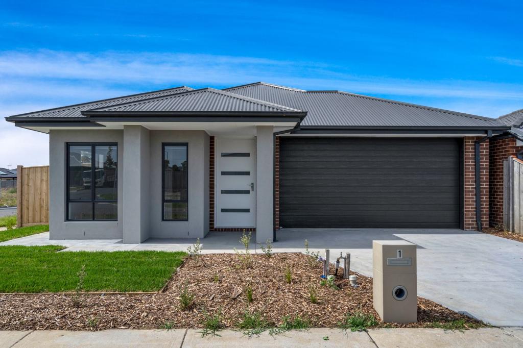 1 Urquhart St, Mickleham, VIC 3064