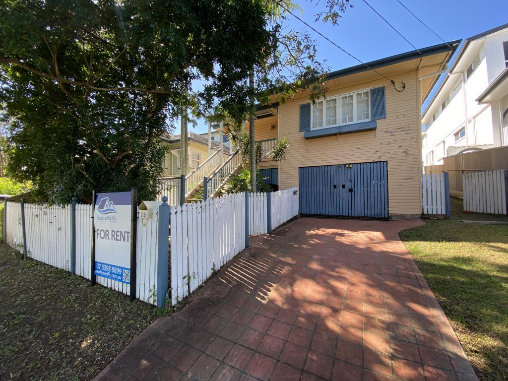 25 The Prom, Camp Hill, QLD 4152