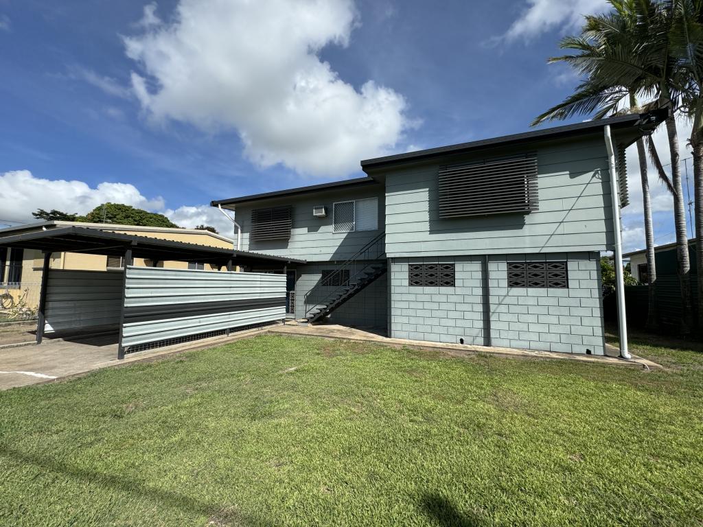 12 Eleventh St, Home Hill, QLD 4806