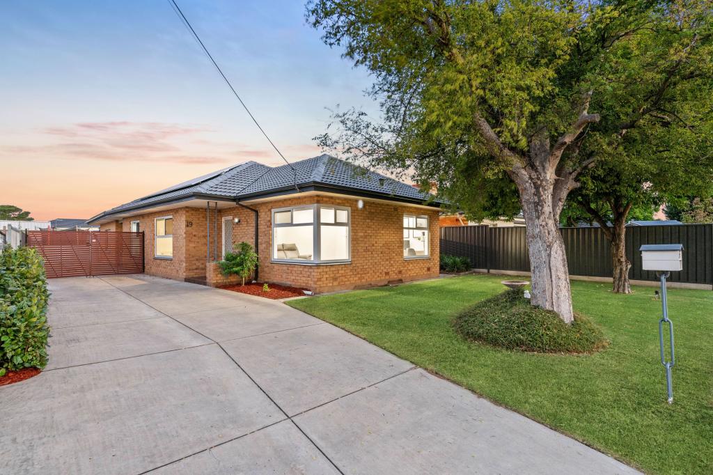 19 Kingborn Ave, Seaton, SA 5023