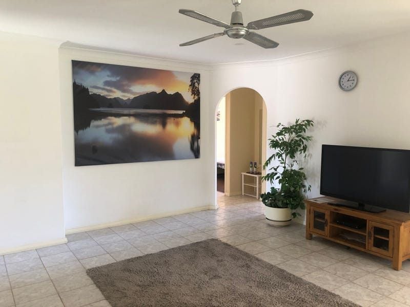 5 Cowalla Gdns, Beldon, WA 6027