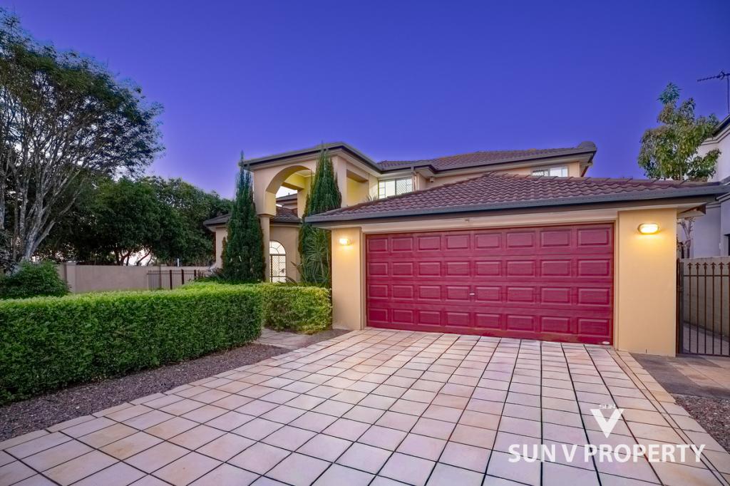 77 Bollard Cct, Clear Island Waters, QLD 4226