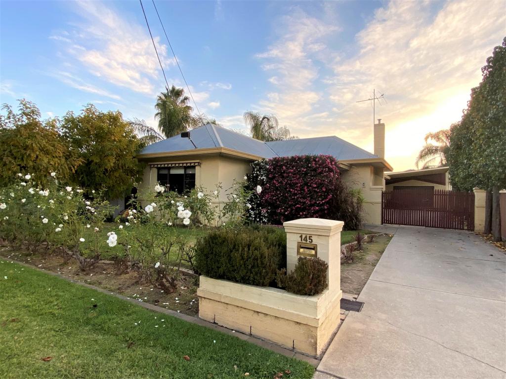 145 HUME ST, WODONGA, VIC 3690