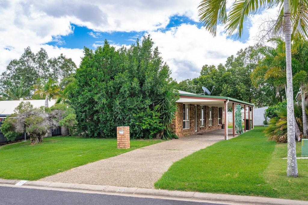 17 Protea Ave, Norman Gardens, QLD 4701