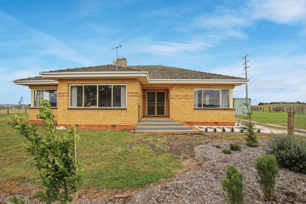 8252 Bass Hwy, Leongatha South, VIC 3953