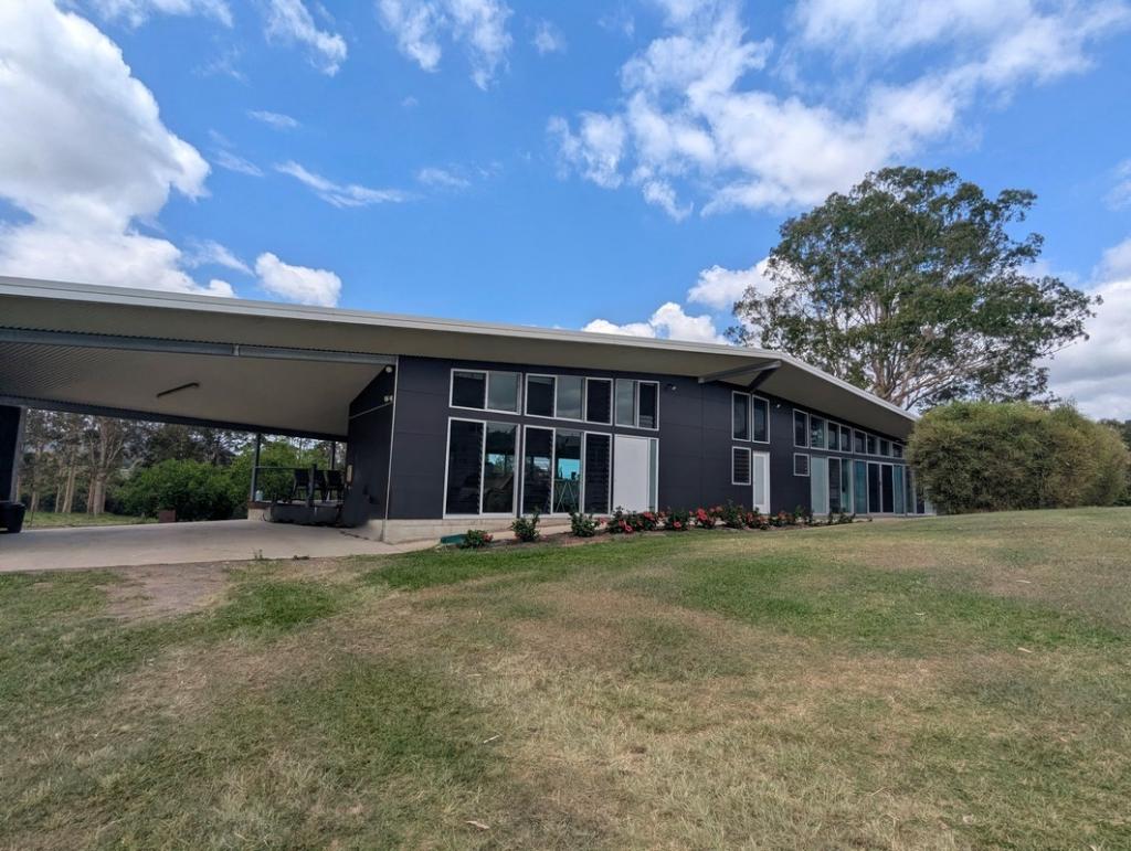 2433 Old Bruce Hwy, Coles Creek, QLD 4570