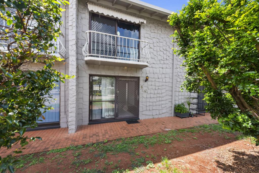 6/67 Taylor St, Newtown, QLD 4350