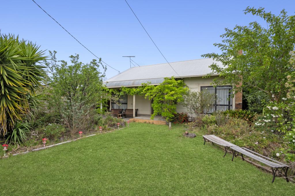 28b Station Lake Rd, Lara, VIC 3212