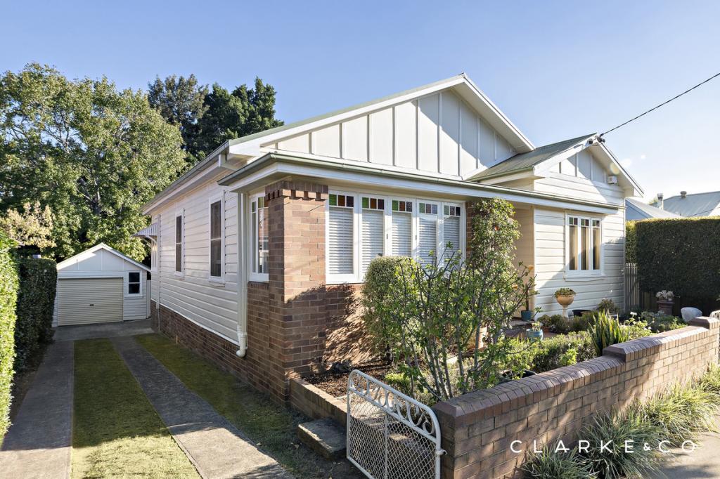 18 Dee St, Rutherford, NSW 2320