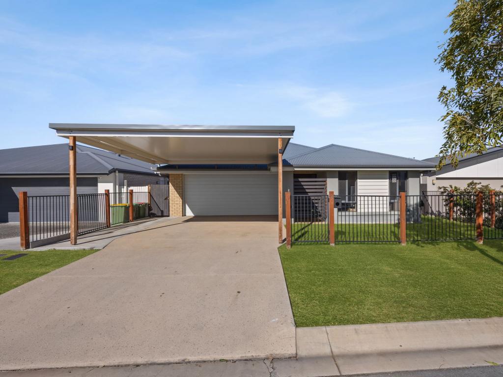 9 Maudsley Cres, Collingwood Park, QLD 4301