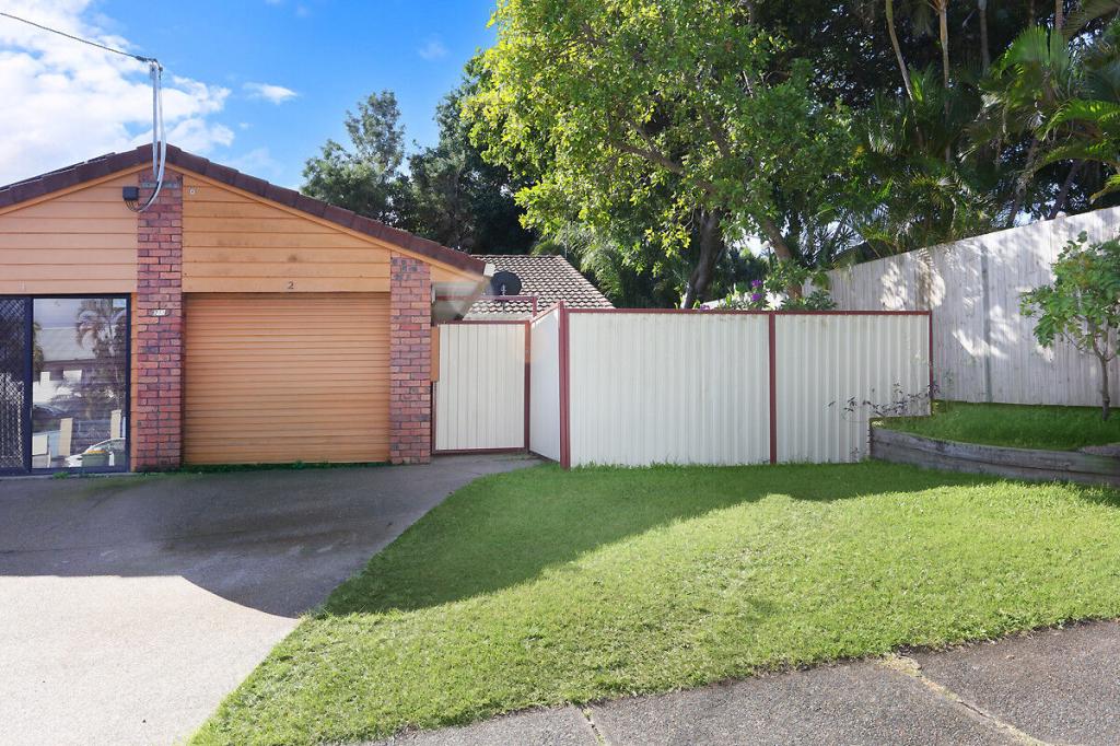 2/233 Central St, Labrador, QLD 4215