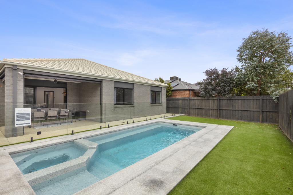 11 Felix St, St Leonards, VIC 3223