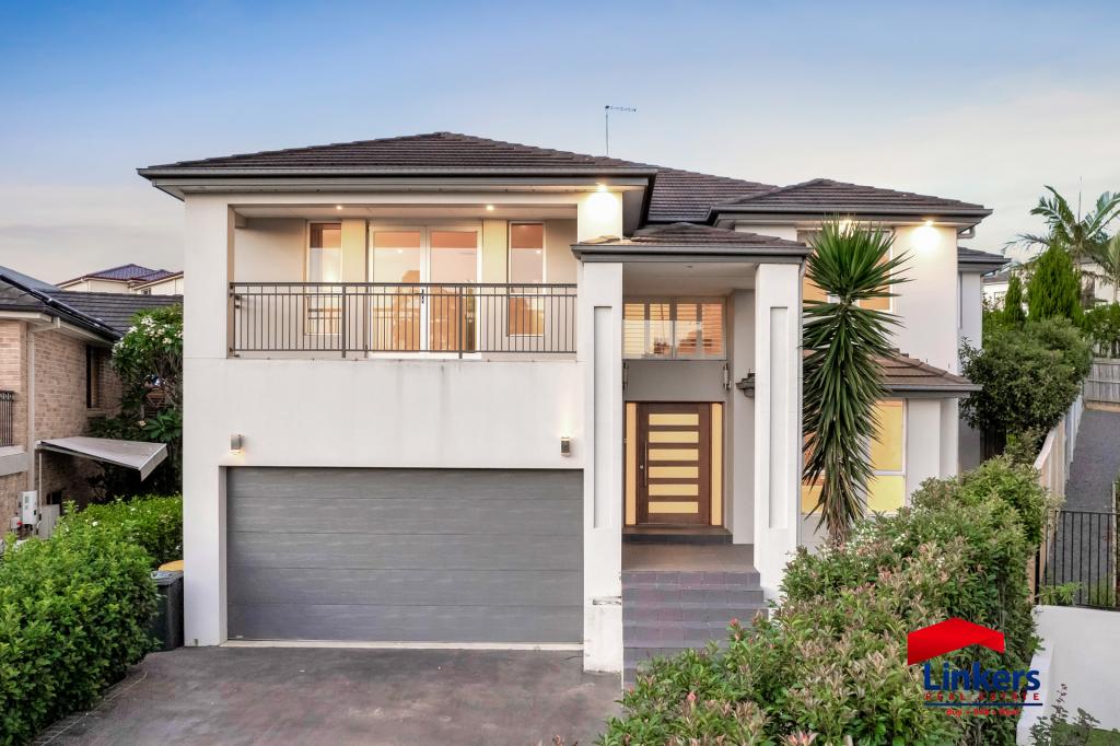 43 Strathwallen Cl, Macquarie Links, NSW 2565