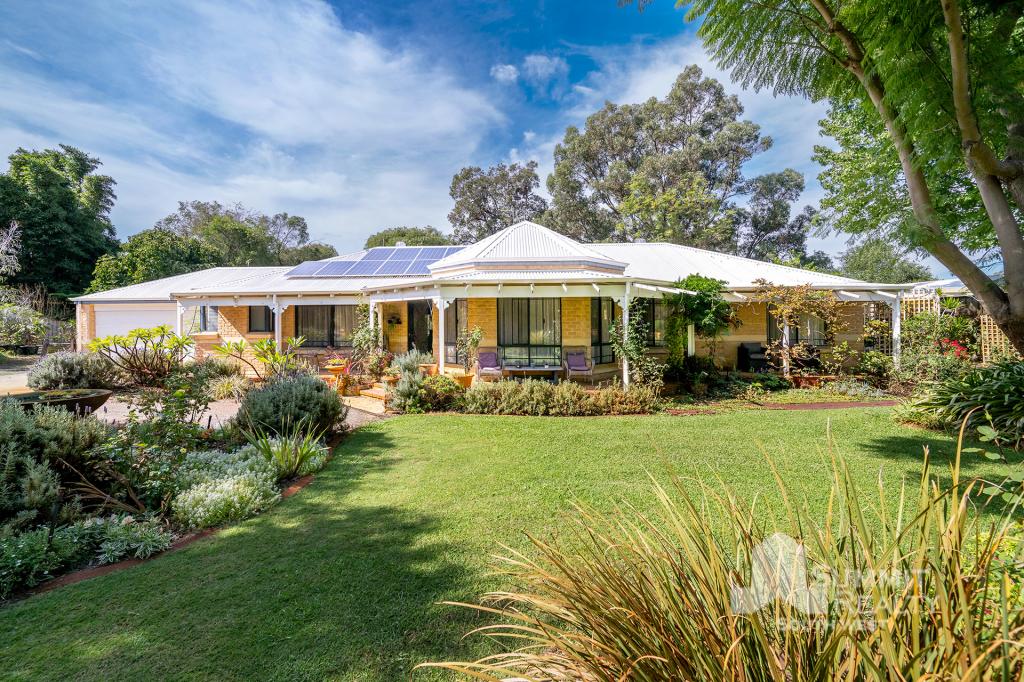 10 Stanton Way, Leschenault, WA 6233