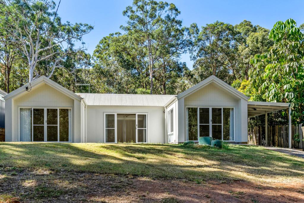 65 Waikiki Beach Rd, Russell Island, QLD 4184