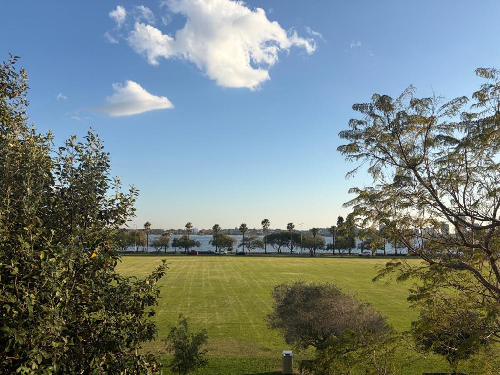 4/90 TERRACE RD, EAST PERTH, WA 6004