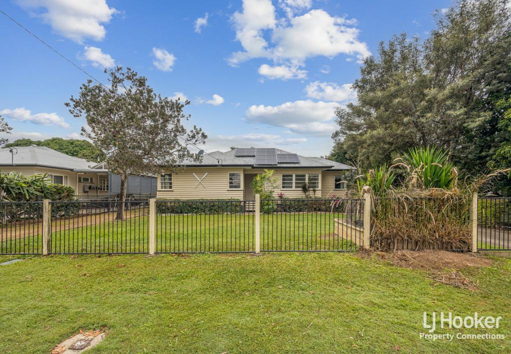 10 Mundin St, Petrie, QLD 4502