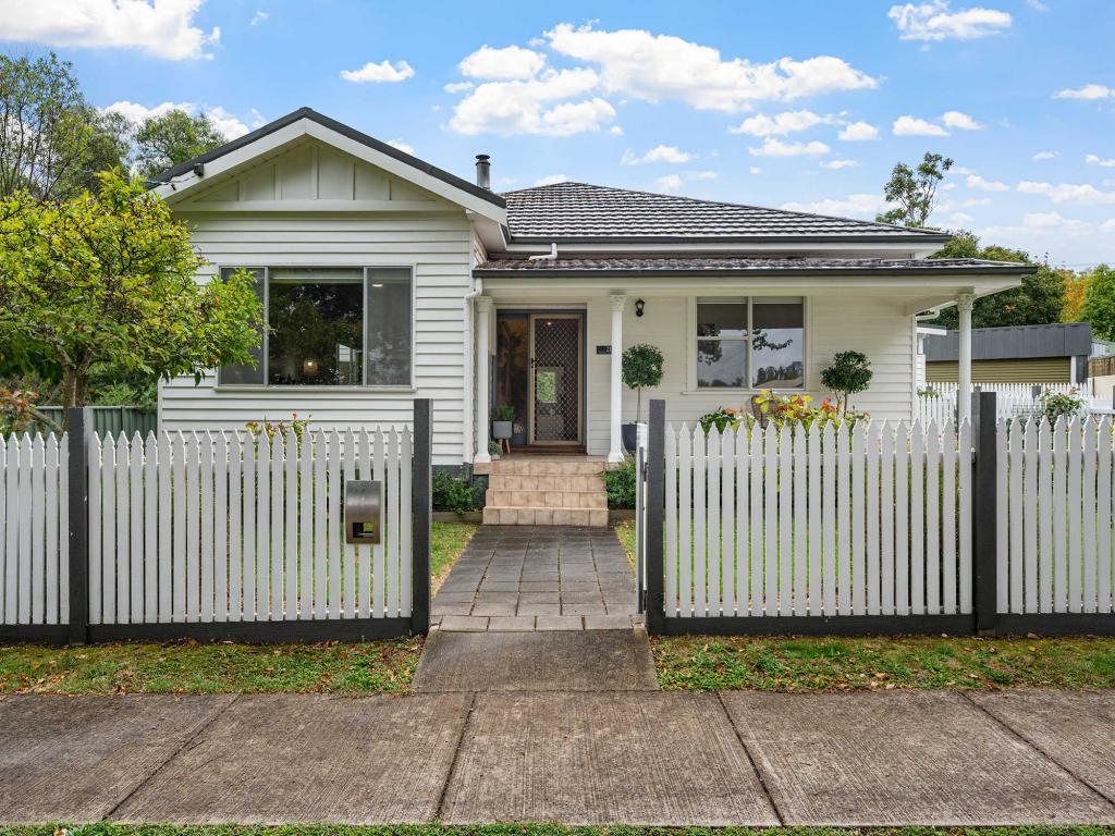 21 Goldsmith St, Hamilton, VIC 3300
