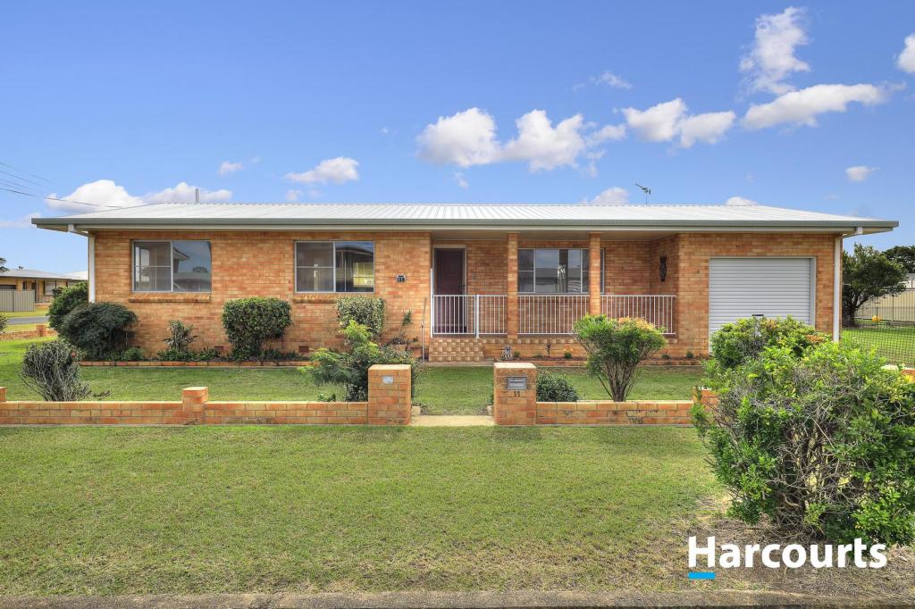 11 Lucas St, Kepnock, QLD 4670