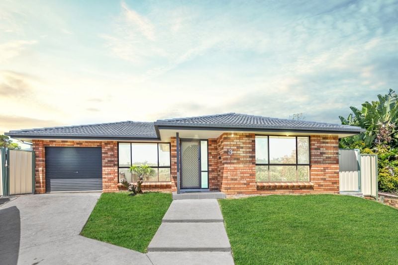 3 Lena Pl, Kearns, NSW 2558