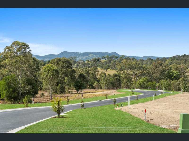 50-52 Mcintosh Creek Rd, Jones Hill, QLD 4570